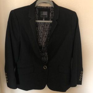 One button black limited blazer